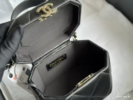 First Bag Ru VANITY CHANEL CASE 0612
